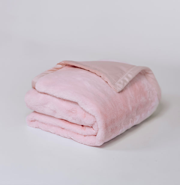 Plush Fur Throw Blanket - Soft Pink